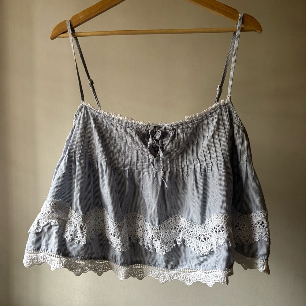 Pinstriped Cropped Lace-Trim Spaghetti Strap Camisole with Bow